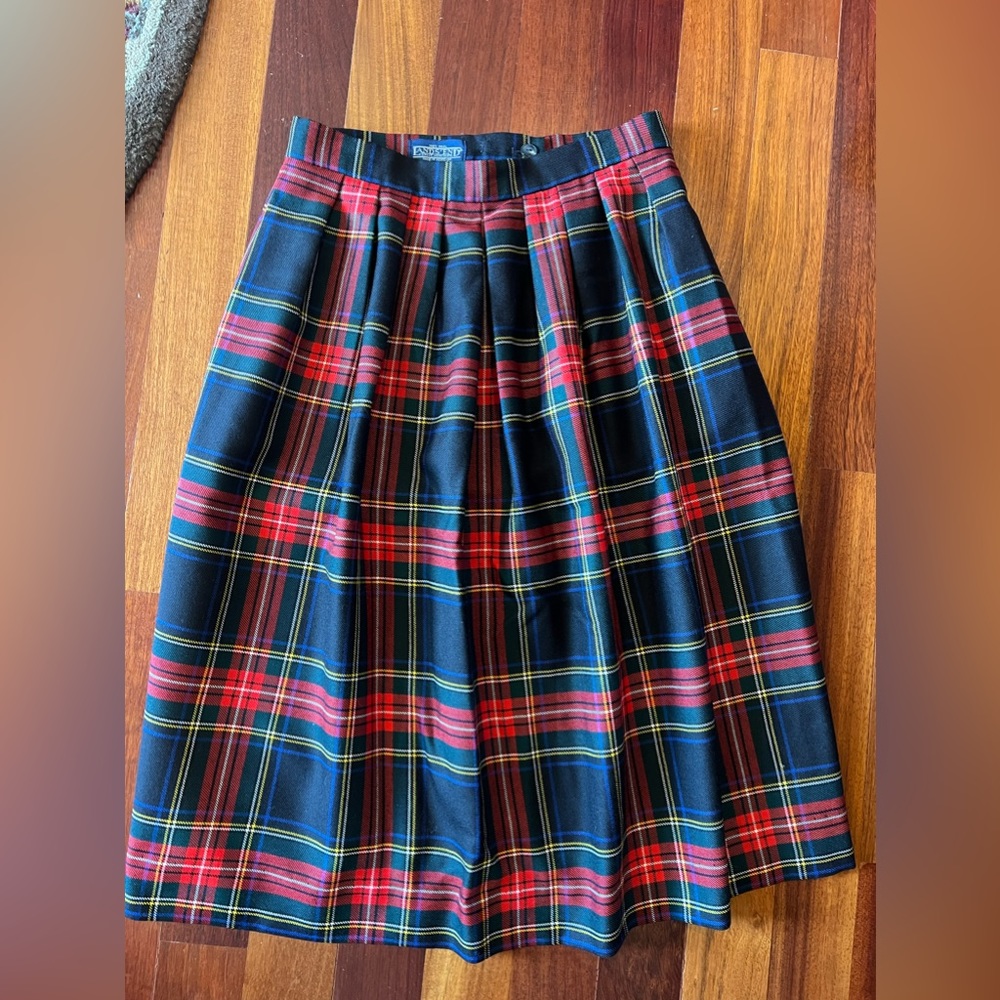 Lands End 100% Wool (Made in Scotland) Plaid Skirt sz 10 NWOT